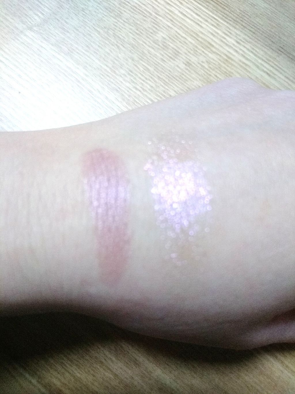 シングルカラーアイシャドウ/CEZANNE/単色アイシャドウを使ったクチコミ(2枚目)