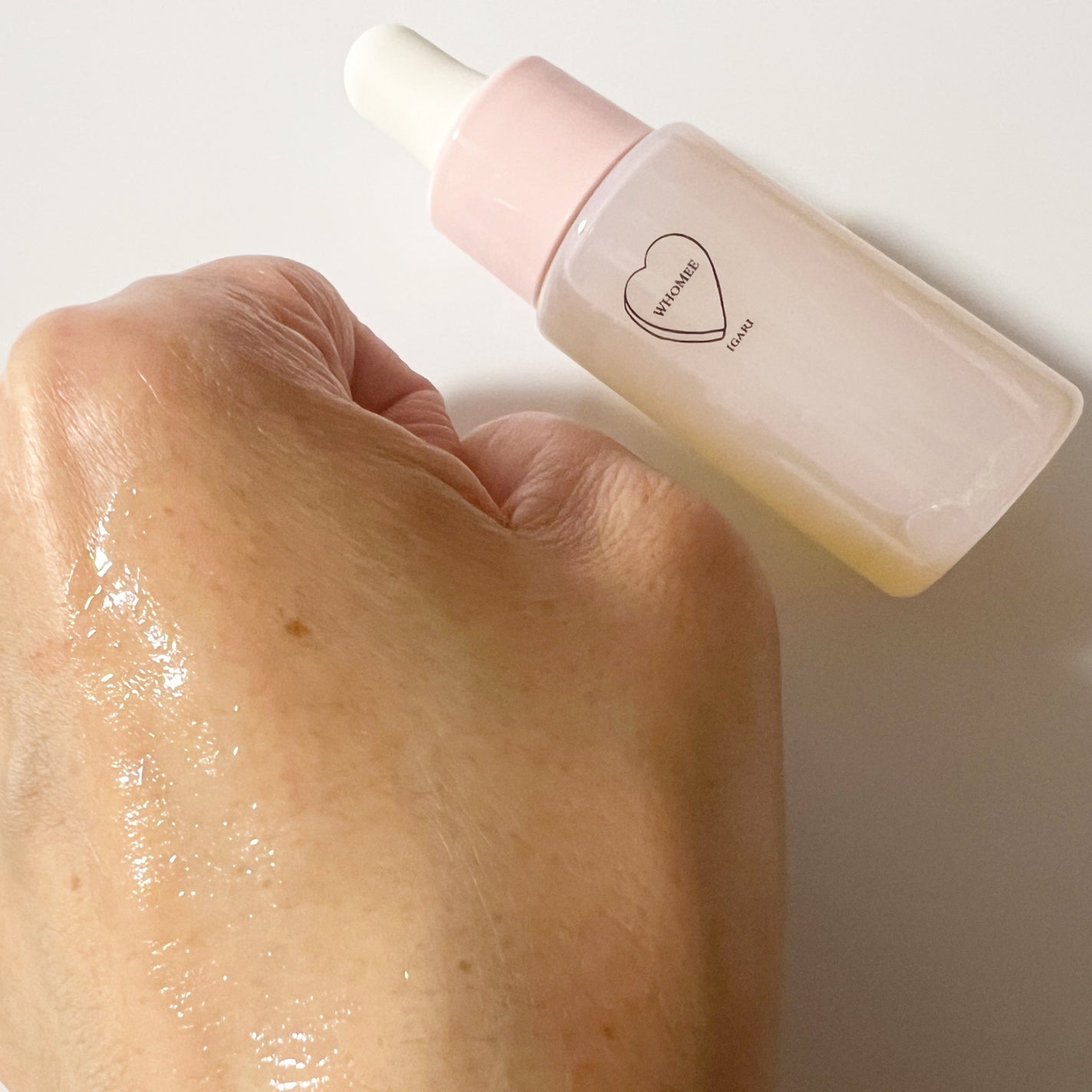 みあん on LIPS 「WHOMEEは、メイクアップアーティストのイガリシノブさんプロ..」(4枚目)