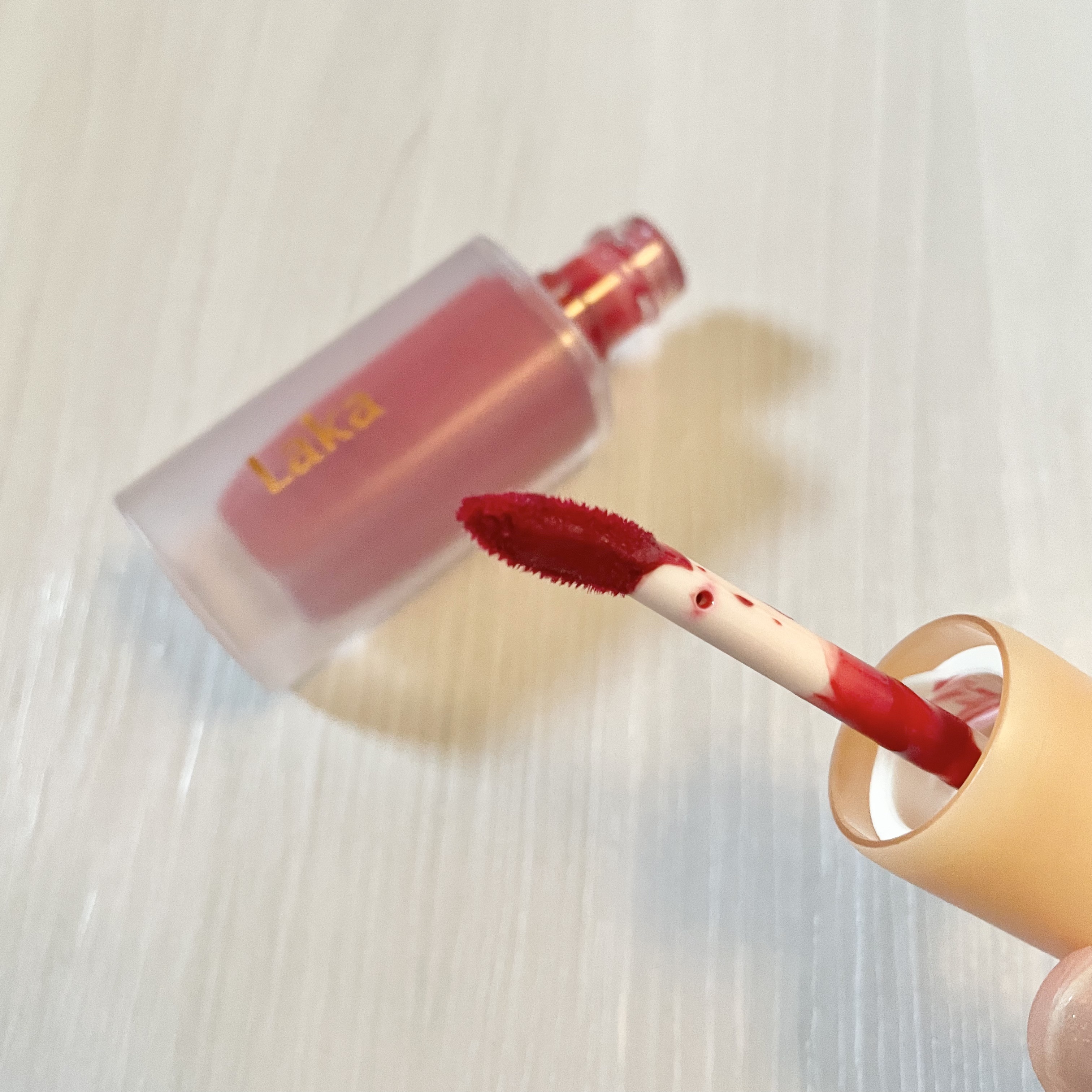 フルーティーグラムティント 104 チェリー/Laka/リップティントを使ったクチコミ（2枚目）