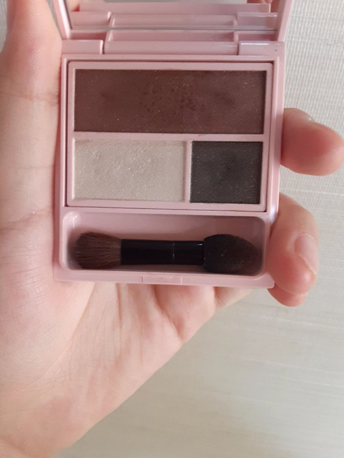 フーミー アイシャドウパレット/WHOMEE/アイシャドウパレットを使ったクチコミ（2枚目）