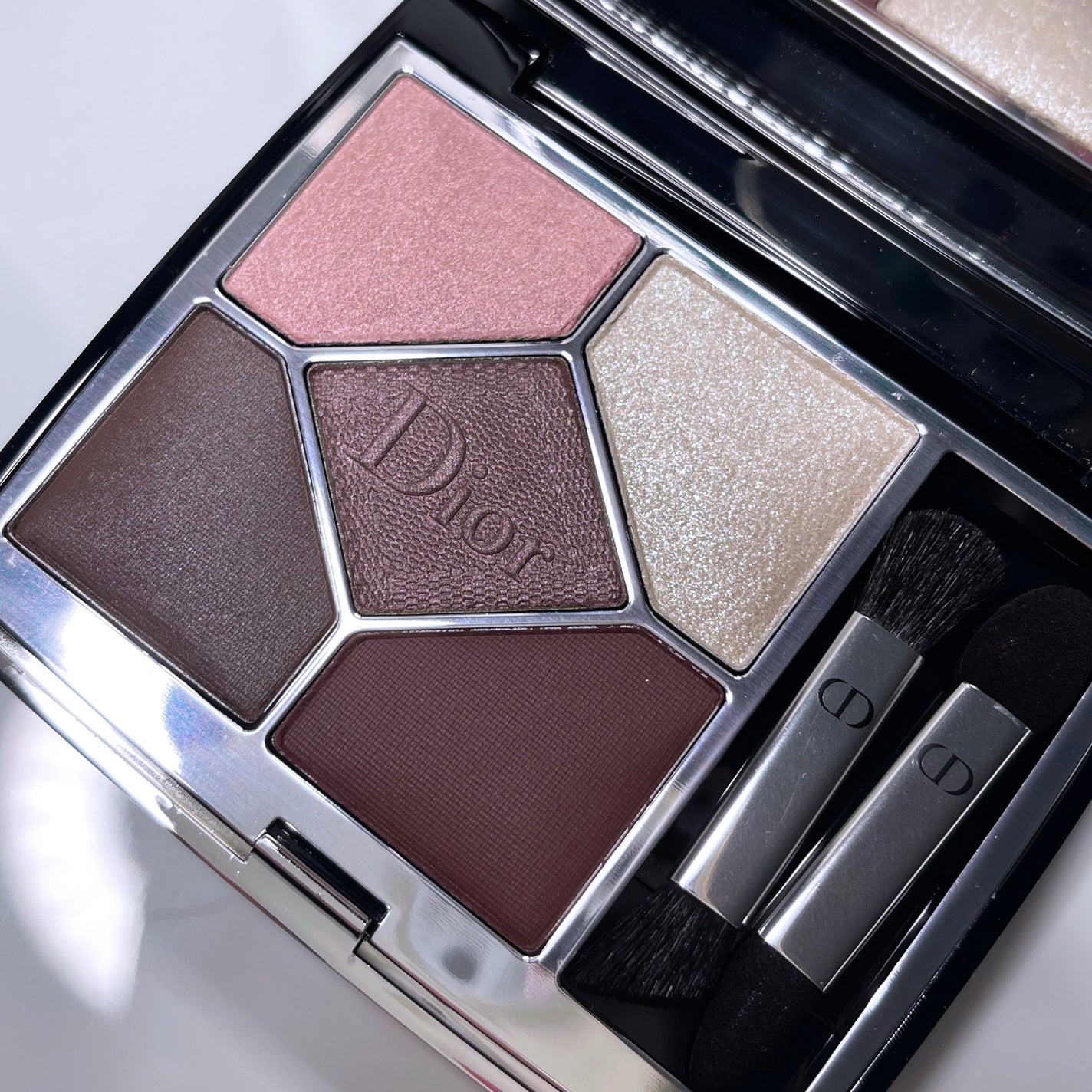 ディオールショウ サンク クルール/Dior/アイシャドウを使ったクチコミ(10枚目)