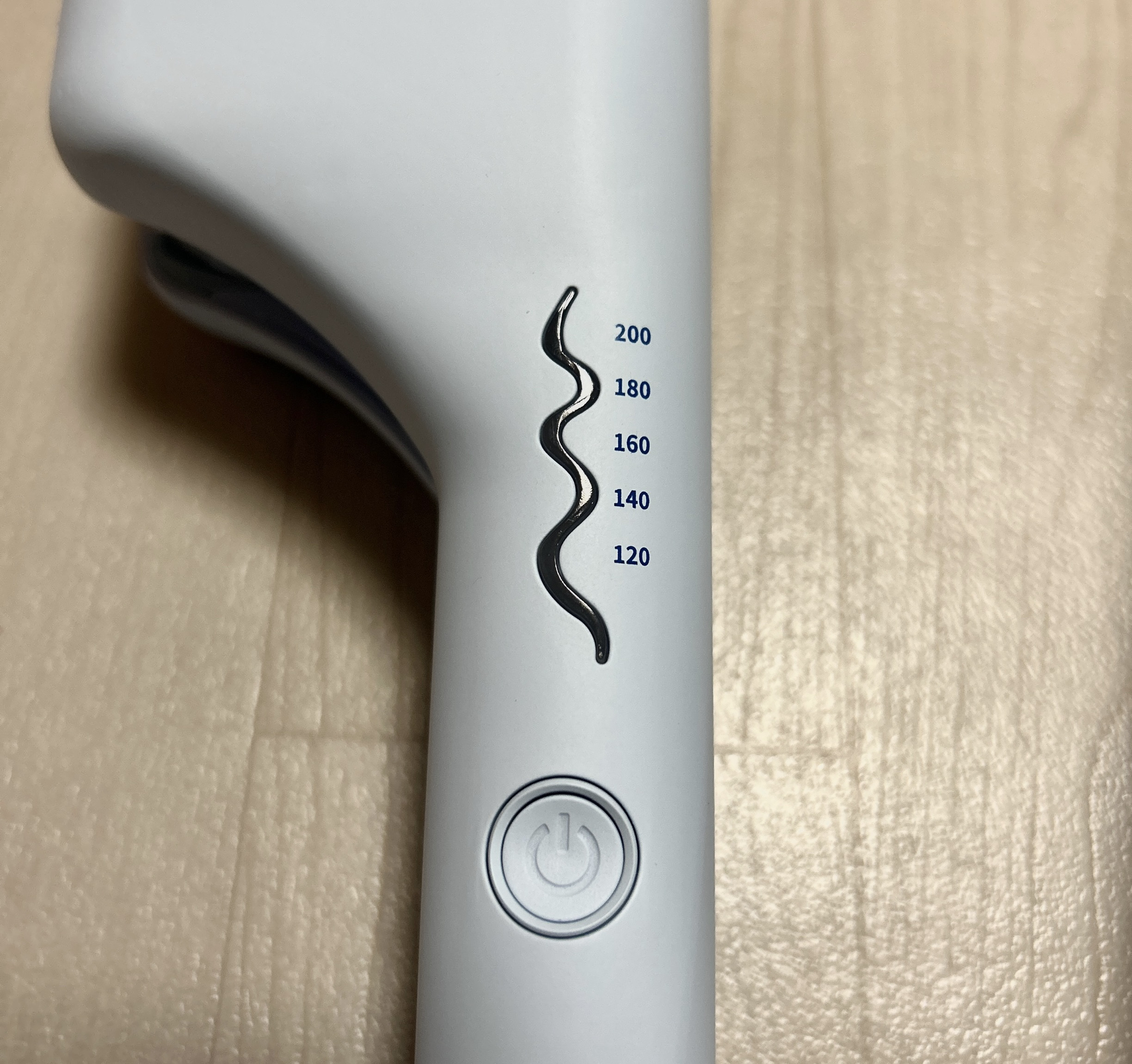 トリプルフローウェーブアイロン 32mm/40mm/VODANA (ボダナ)/カールアイロンを使ったクチコミ（3枚目）