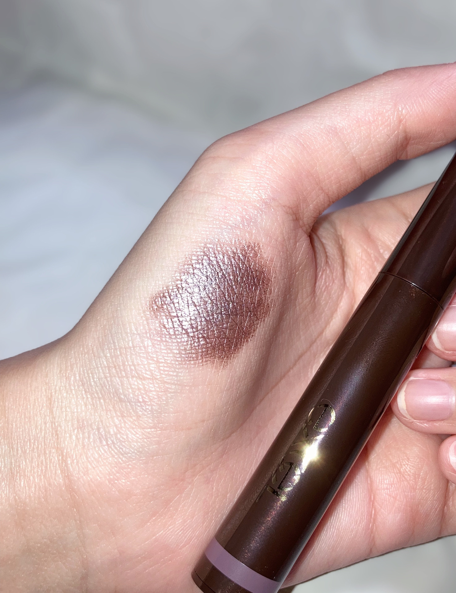 グリームオンフィットシャドウ/excel/スティックアイシャドウを使ったクチコミ（2枚目）