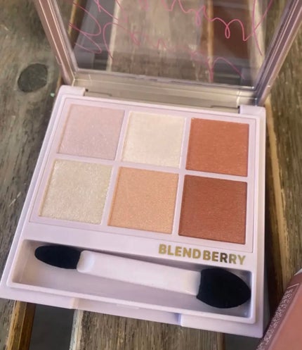 オーラクリエイション/BLEND BERRY/アイシャドウパレットを使ったクチコミ(1枚目)