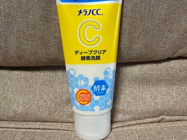 今大人気の品切れのメラノccの酵素洗顔、
ずっと探していてやっと購入できました。

少量で濃密な泡ができて、
トーンアップしたのと、
毛穴が少しづつ目立たなくなってきました。
これはリピ買いしたい商品で