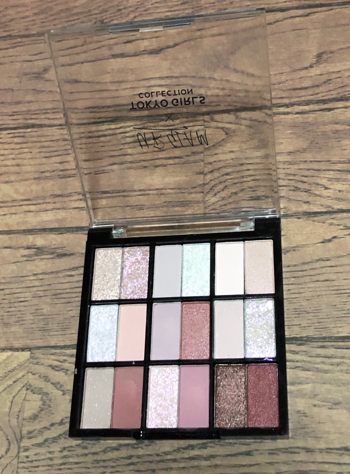 18カラーアイパレット/U R GLAM/アイシャドウパレットを使ったクチコミ(1枚目)