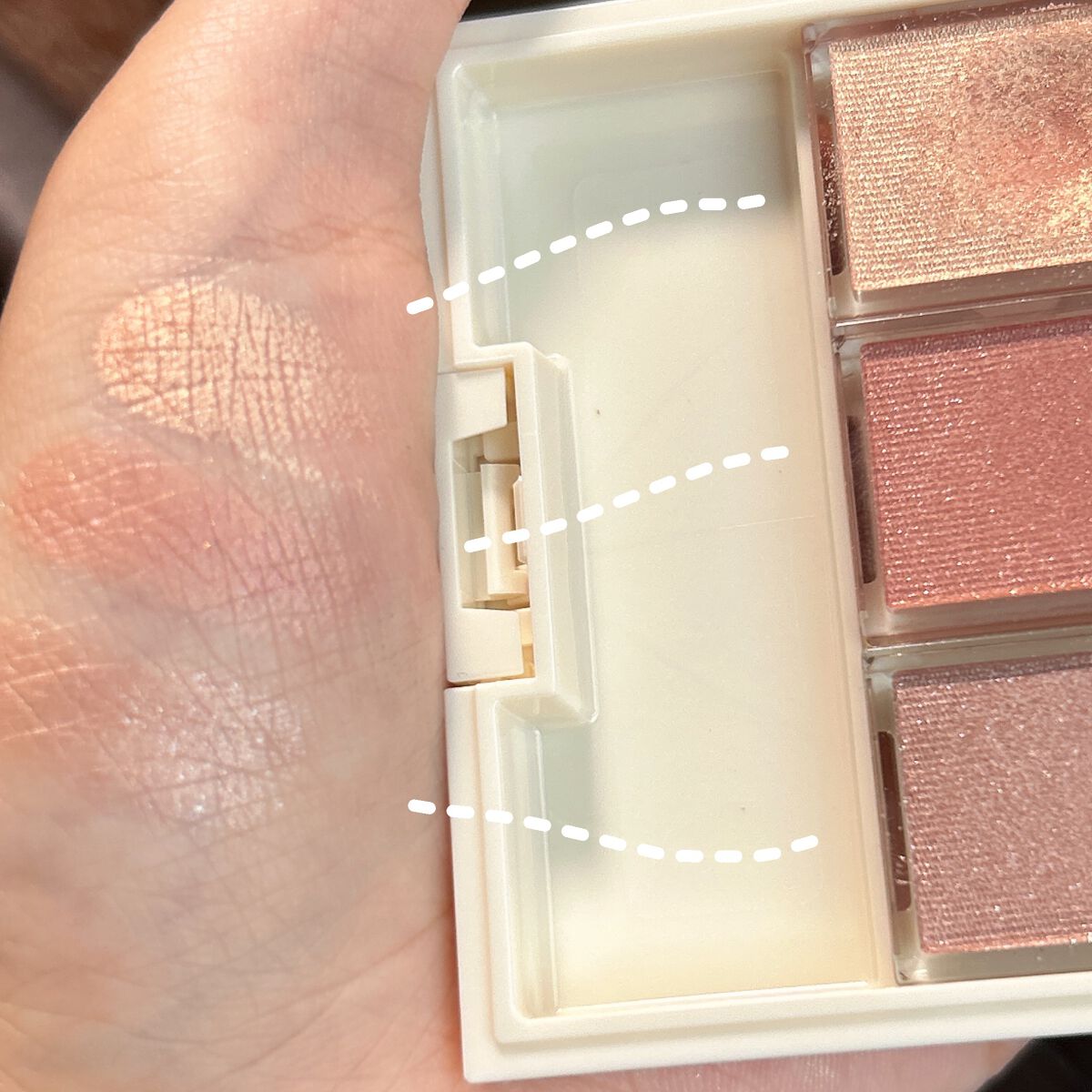 シャドーカスタマイズ/MAJOLICA MAJORCA/単色アイシャドウを使ったクチコミ(2枚目)