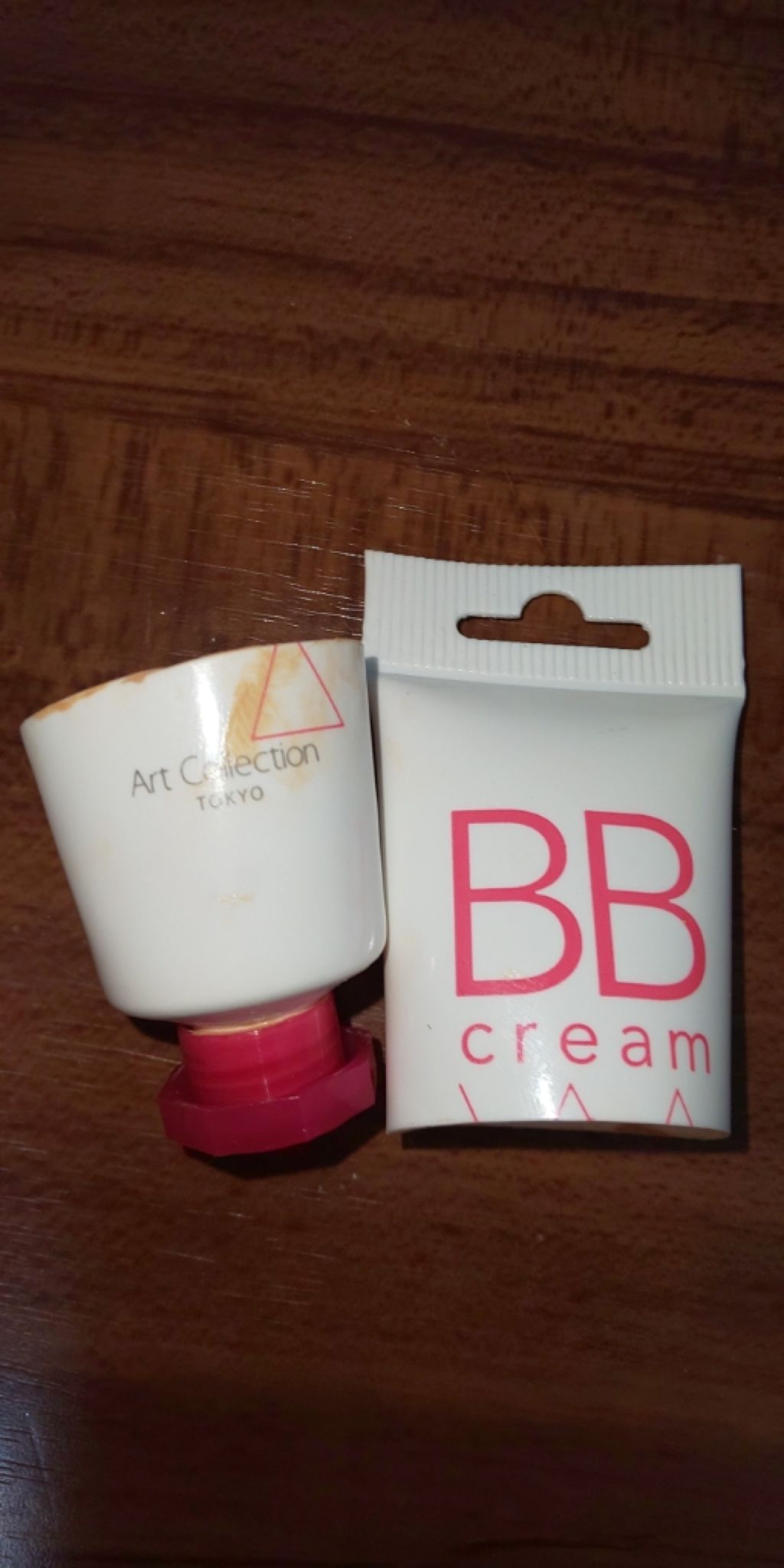 Art Collection AT BBクリームのクチコミ「こちらは、キャンドゥ、セリアで売っている下地これ一本！BBクリームの使いきりコスメです。
確か.....」（2枚目）