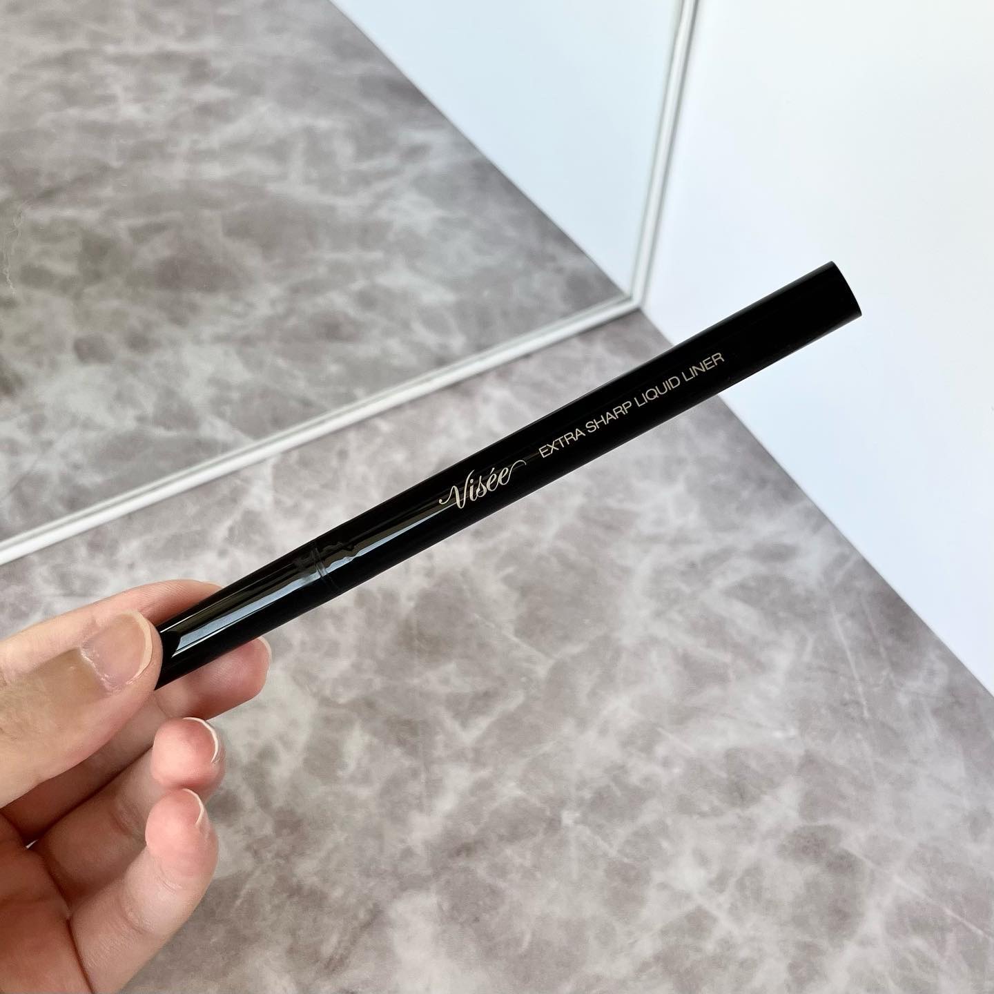 エクストラシャープ リキッドライナー BK001 ブラック/Visée/リキッドアイライナーを使ったクチコミ（2枚目）