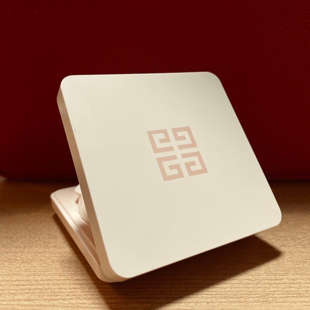 ラディアント タッチ ブラープライマー/YVES SAINT LAURENT BEAUTE/化粧下地を使ったクチコミ(2枚目)