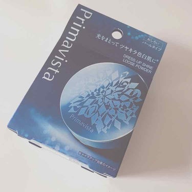 
ファンデーションではなく
おしろいを先に購入してみました◎

プリマの普通のおしろいよりも
粒子が細かくラメラメ！

それ故につきすぎ注意ですが
全体的にトーンアップもするし
すべすべな仕上がりで私は