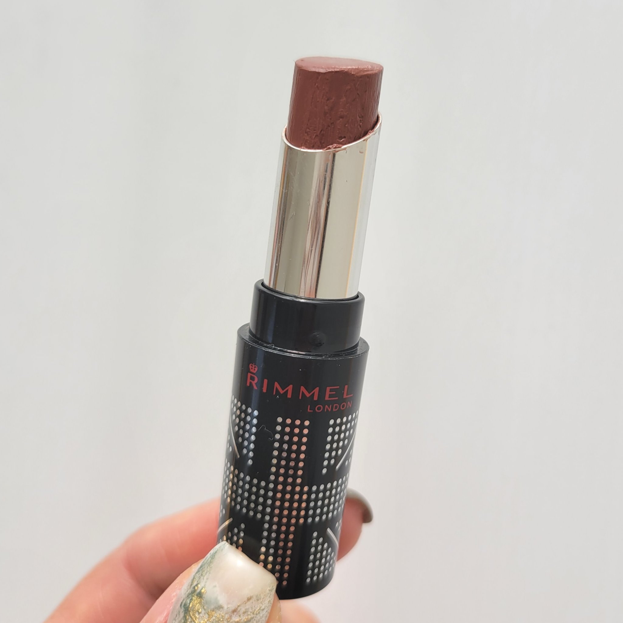 ラスティングフィニッシュ クリーミィ リップ 015 ビターブラウン/リンメル ロンドン/口紅を使ったクチコミ（2枚目）