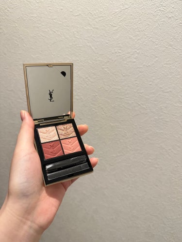 【私はイエベじゃないけれど、イエベ大優勝アイシャドウ🏆✨】



🌟YVES SAINT LAURENT BEAUTE
クチュール ミニ クラッチ
 #500 メディナ グロウ



この1〜2ヶ月で３