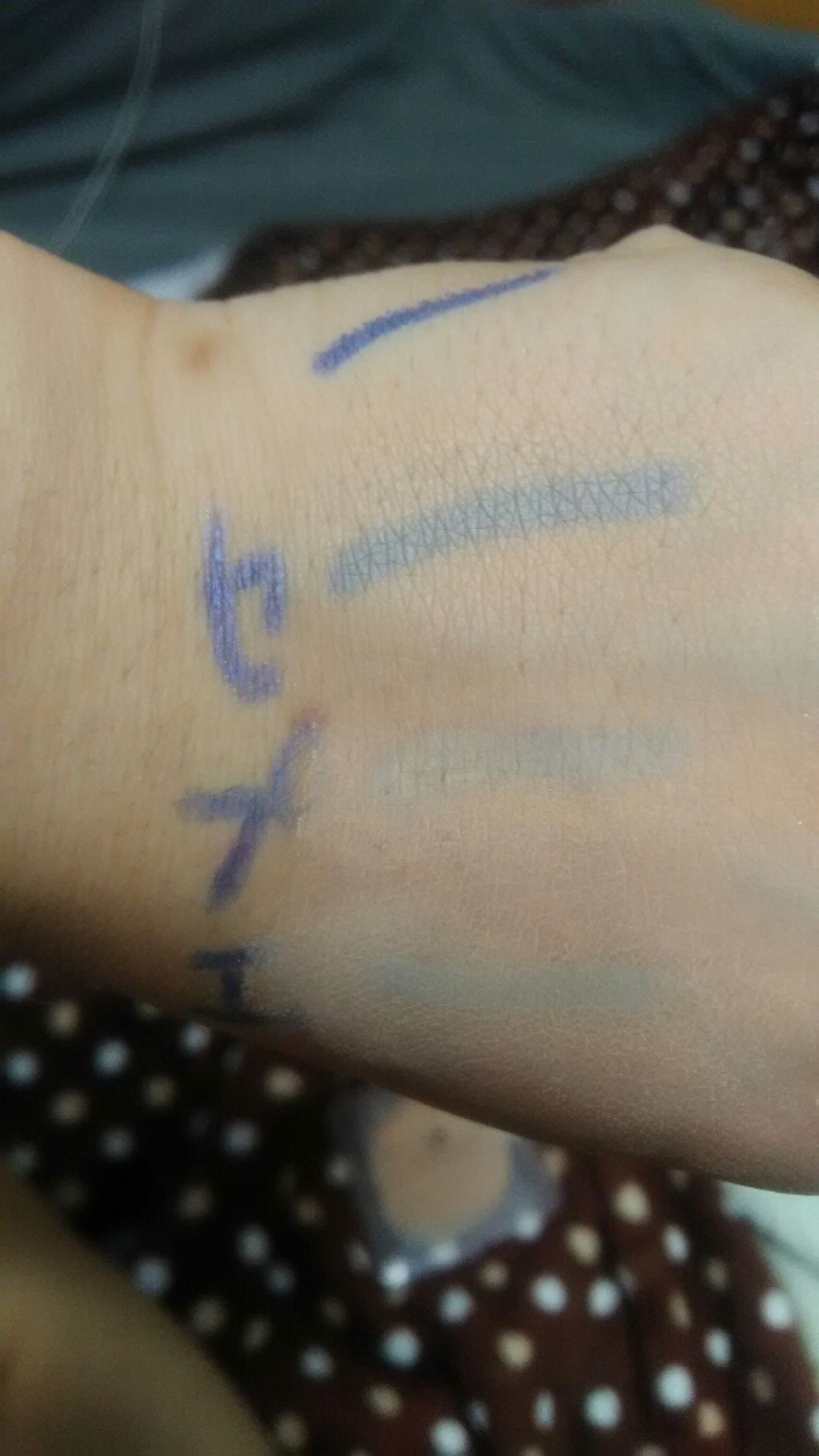 ダブル ウェア モイスチャー ステイ イン プレイス パウダー メークアップ SPF14／PA++/ESTEE LAUDER/パウダーファンデーションを使ったクチコミ（2枚目）