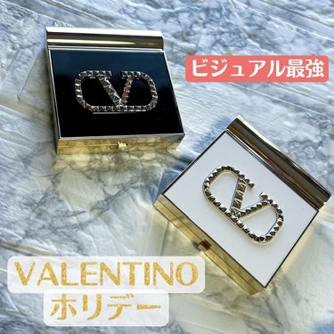 ヴァレンティノ ビューティ アイ2チークのクチコミ「VALENTINO BEAUTY

#ホリデー購入品

昨日受け取ってきたもの☺️
うめだ阪急.....」（1枚目）