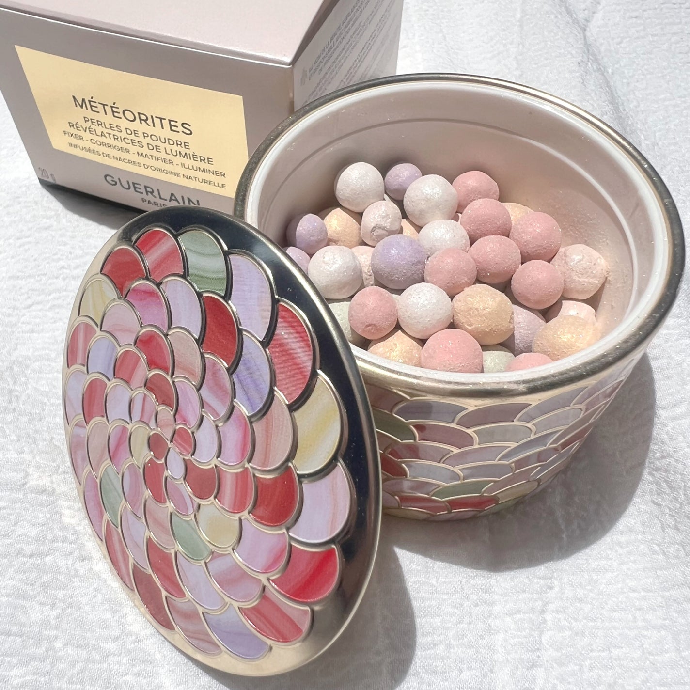 メテオリット ビーユ/GUERLAIN/フェイスパウダーを使ったクチコミ(1枚目)