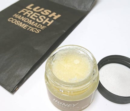 ミツバチ リップスクラブ/ラッシュ/リップスクラブを使ったクチコミ(2枚目)