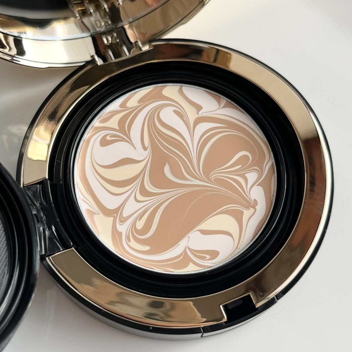 SIGNATURE ESSENCE COVER PACT　/AGE20’s/クリーム・エマルジョンファンデーションを使ったクチコミ（2枚目）