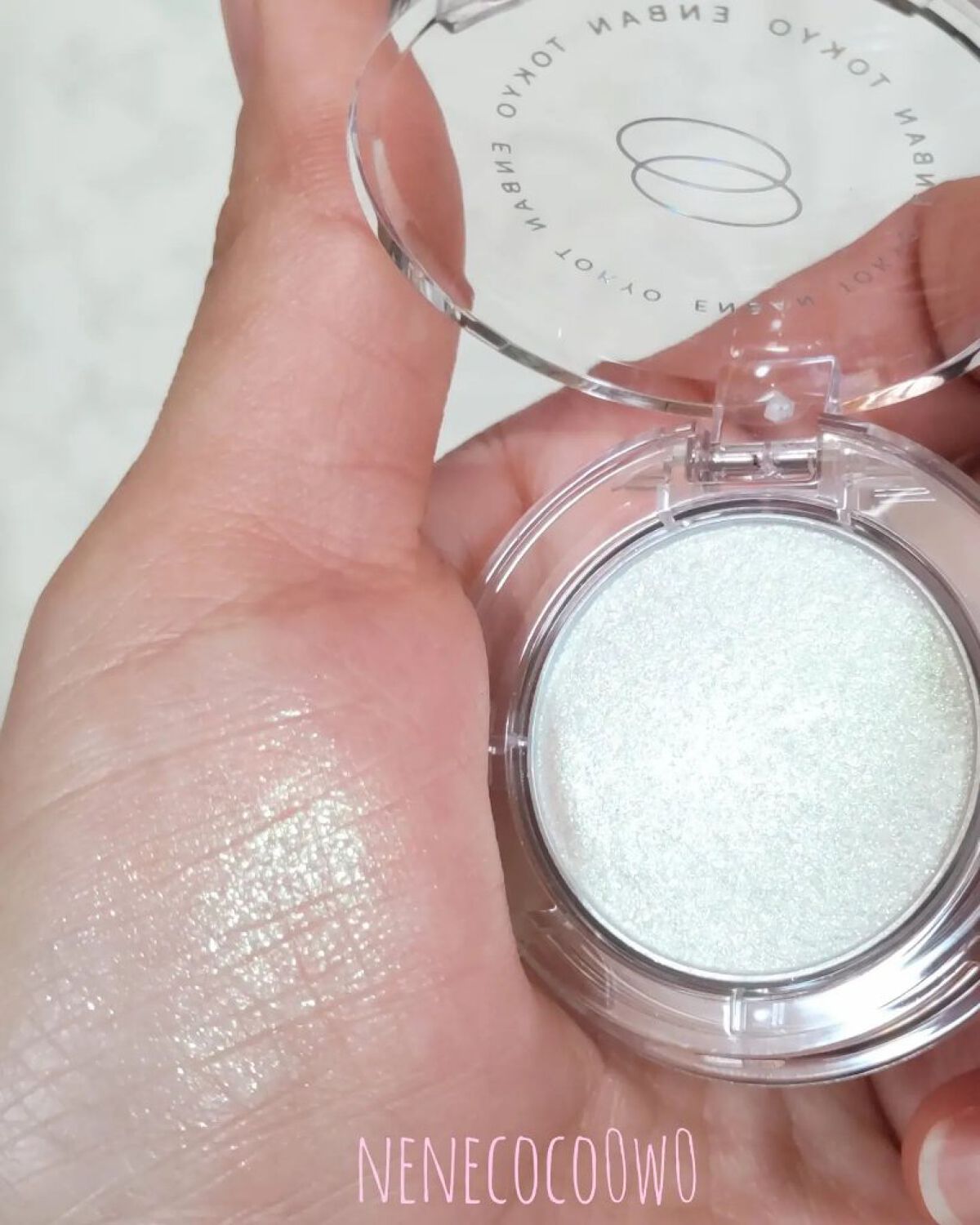 マルチグリッターカラー/ENBAN TOKYO/単色アイシャドウを使ったクチコミ（3枚目）