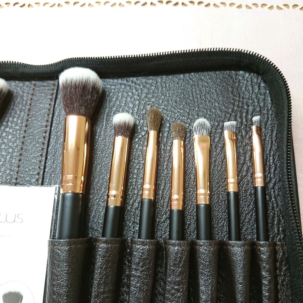 貴族のゴールド メイクブラシ11本セット 化粧ポーチ付き/SIXPLUS/メイクブラシを使ったクチコミ（3枚目）