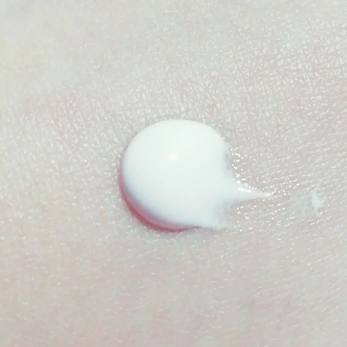 ニベアUV ディープ プロテクト&ケア トーンアップ エッセンス/ニベア/日焼け止めローションを使ったクチコミ(6枚目)