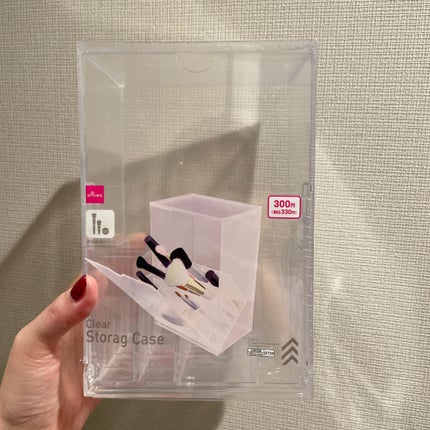 コスメコンシェルジュのチャンさん on LIPS 「メイクブラシケースみんなは何に入れてる?ほこり被るのが悩みなら..」(4枚目)