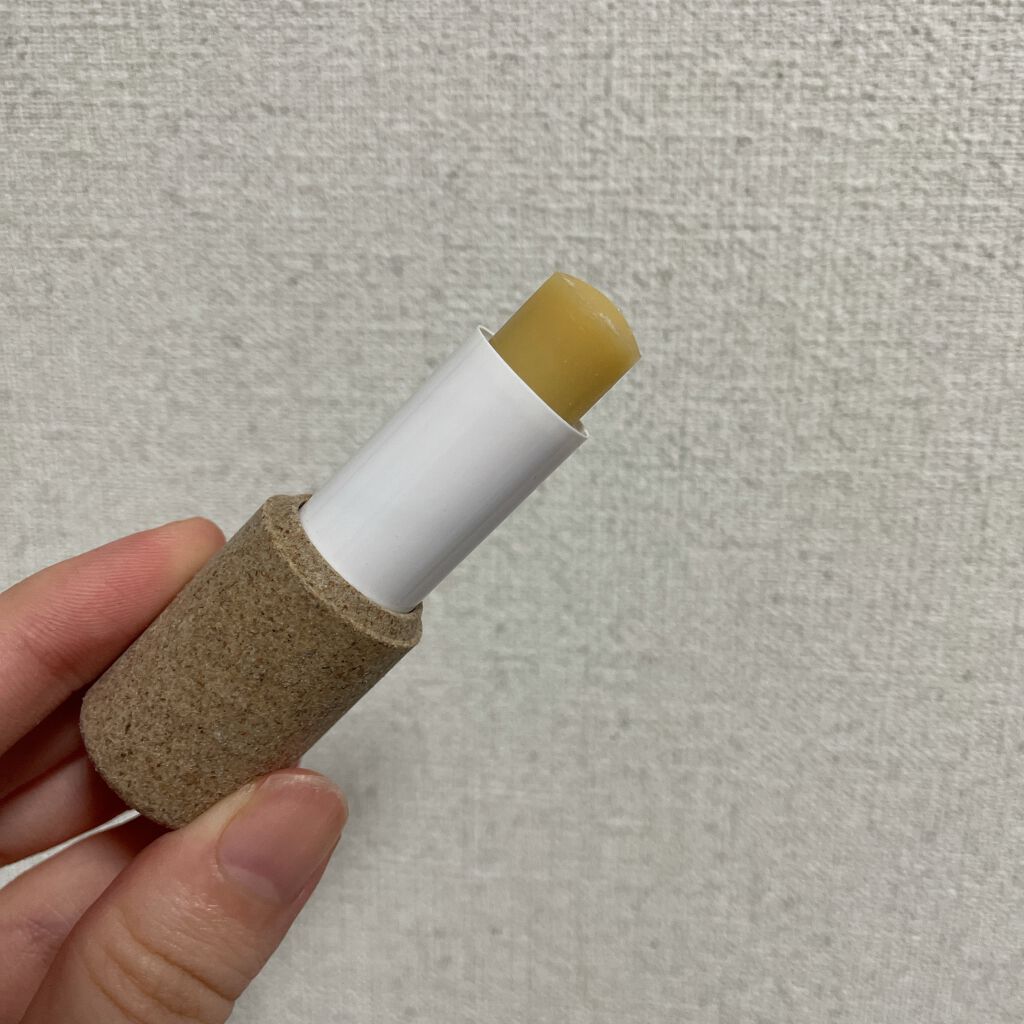 オーガニック リップバーム スイートアーモンドの香り/クナイプ/リップケアを使ったクチコミ（3枚目）