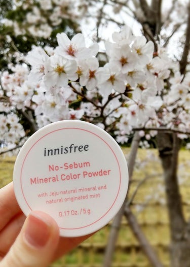 ノーセバム　ミネラルカラーパウダー　 03 ピーチ（旧）/innisfree/ルースパウダーの画像