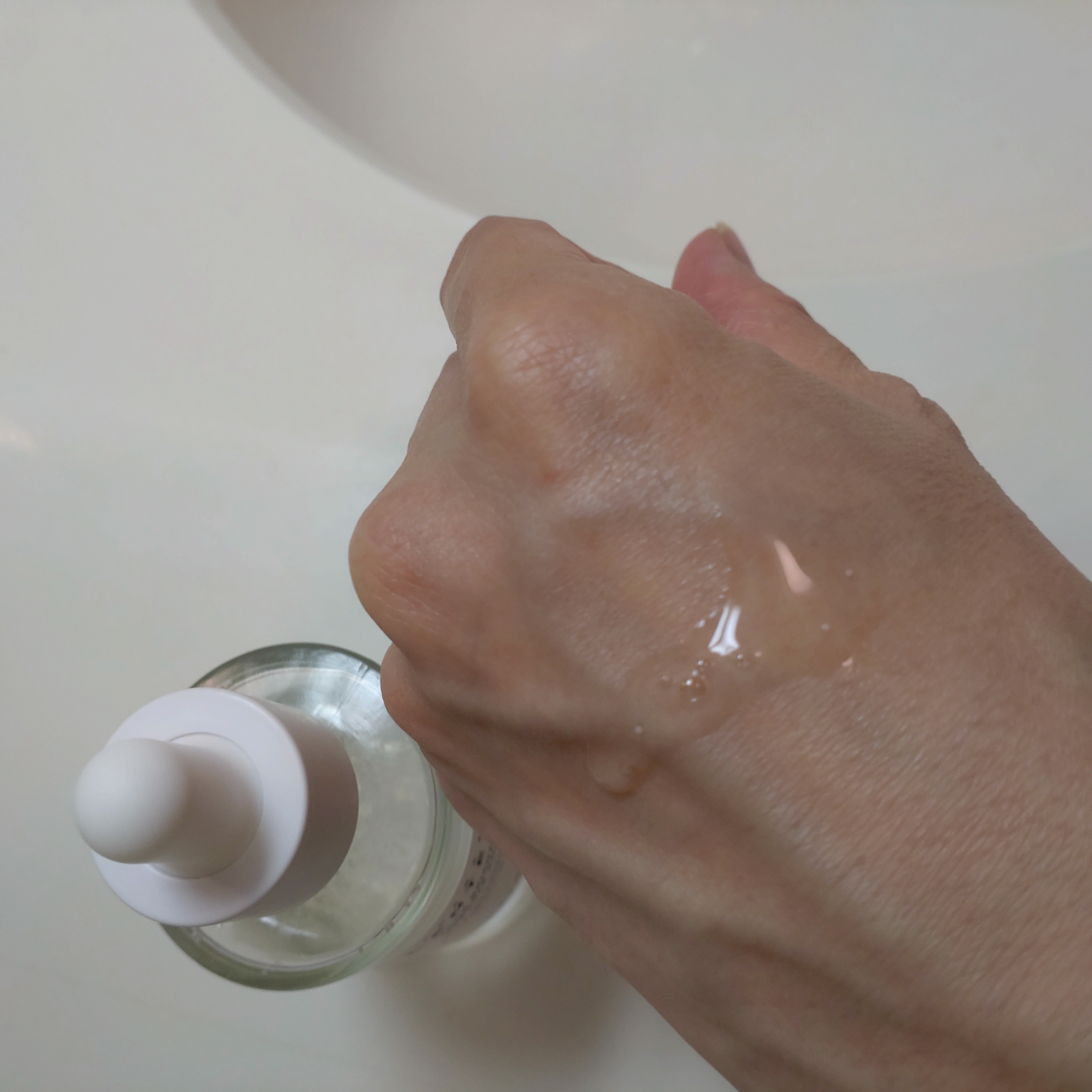 トーンブライトニング カプセルアンプル/SKIN1004/美容液を使ったクチコミ（2枚目）