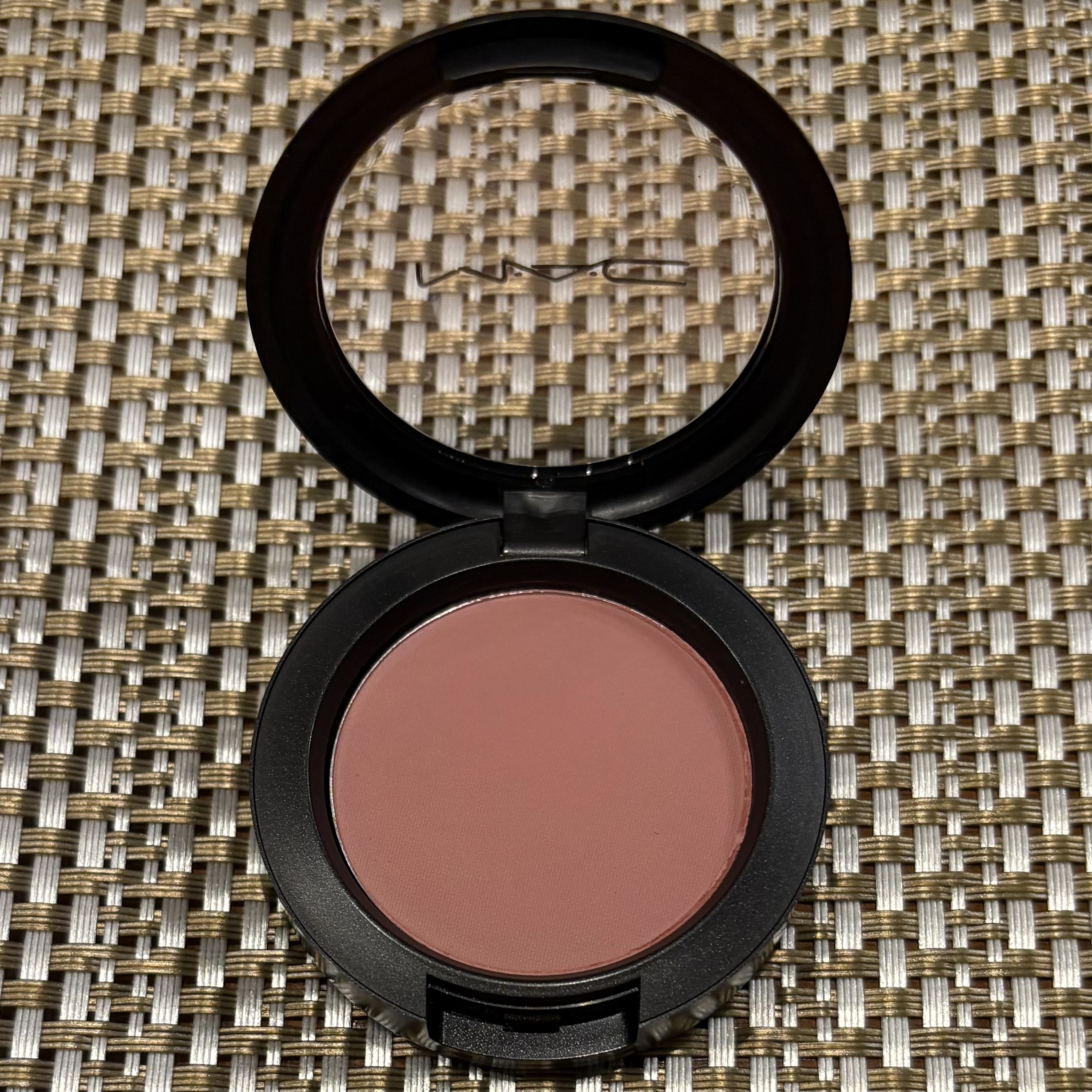 シアトーンブラッシュ/M・A・C/パウダーチークを使ったクチコミ（2枚目）