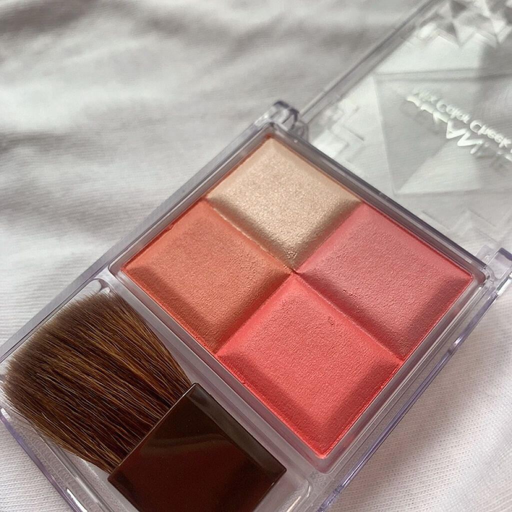 ミックスカラーチーク 02 コーラル系/CEZANNE/パウダーチークを使ったクチコミ（2枚目）