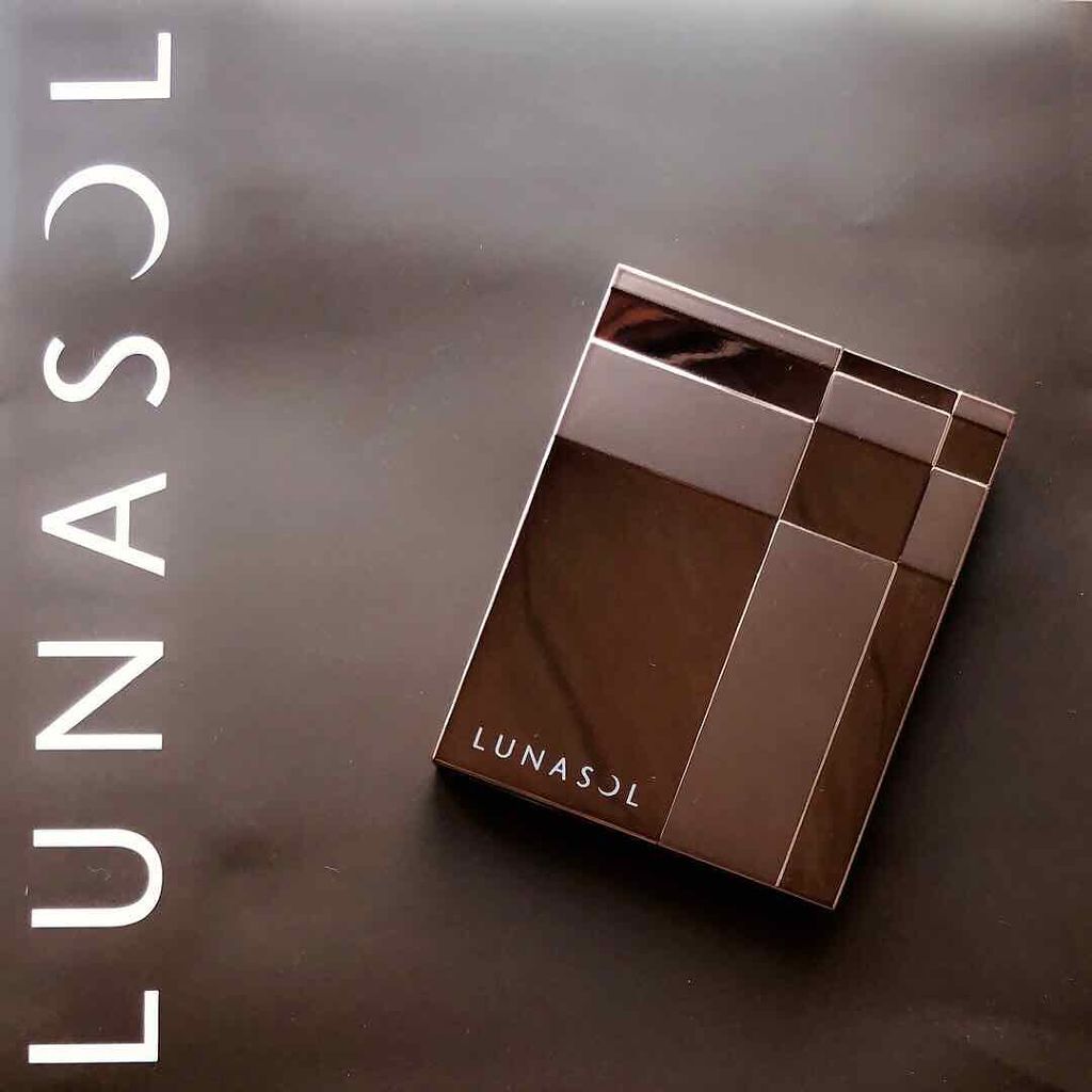 スキンモデリングアイズ/LUNASOL/アイシャドウパレットを使ったクチコミ（1枚目）