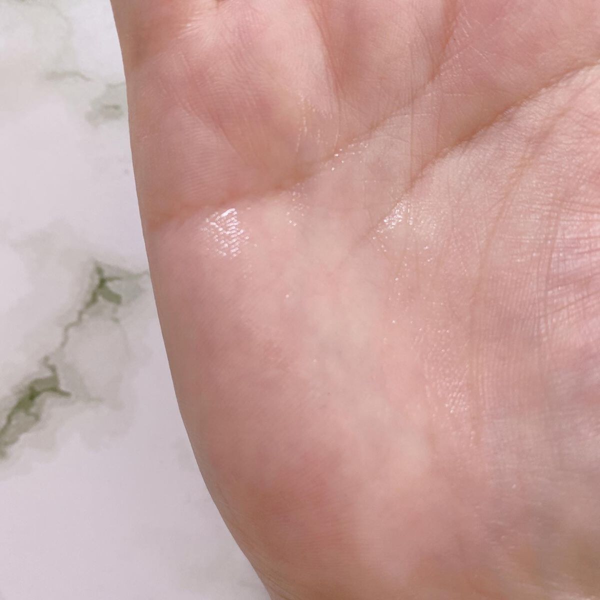 モイスチュアマイルドホワイトリペアエッセンス C100/モイスチュアマイルド ホワイト/美容液を使ったクチコミ(4枚目)