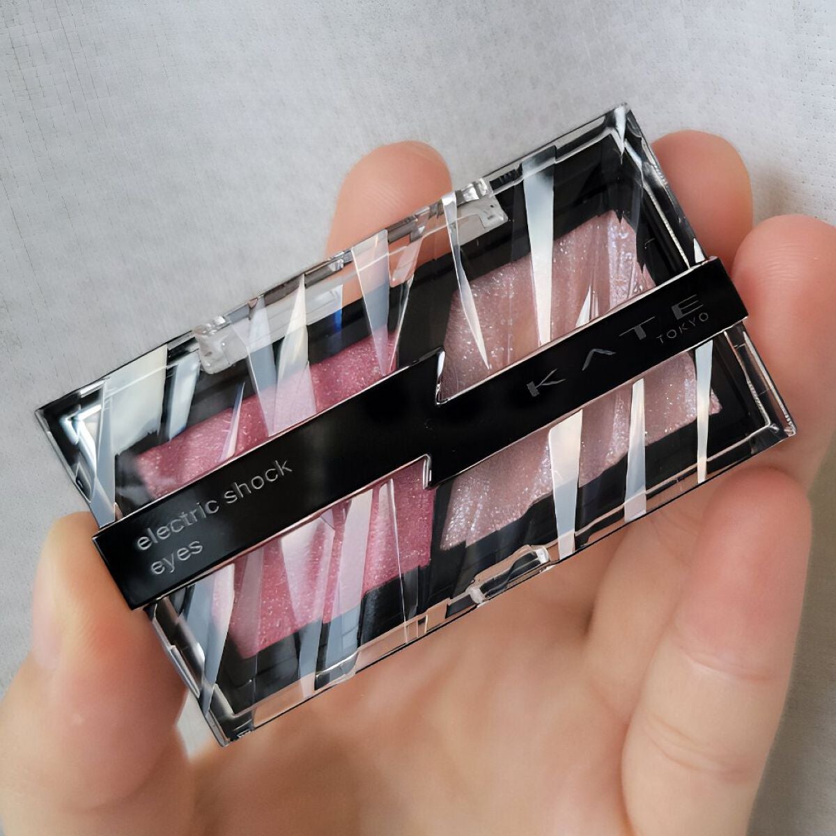 エレクトリックショックアイズ /KATE/アイシャドウパレットを使ったクチコミ(1枚目)