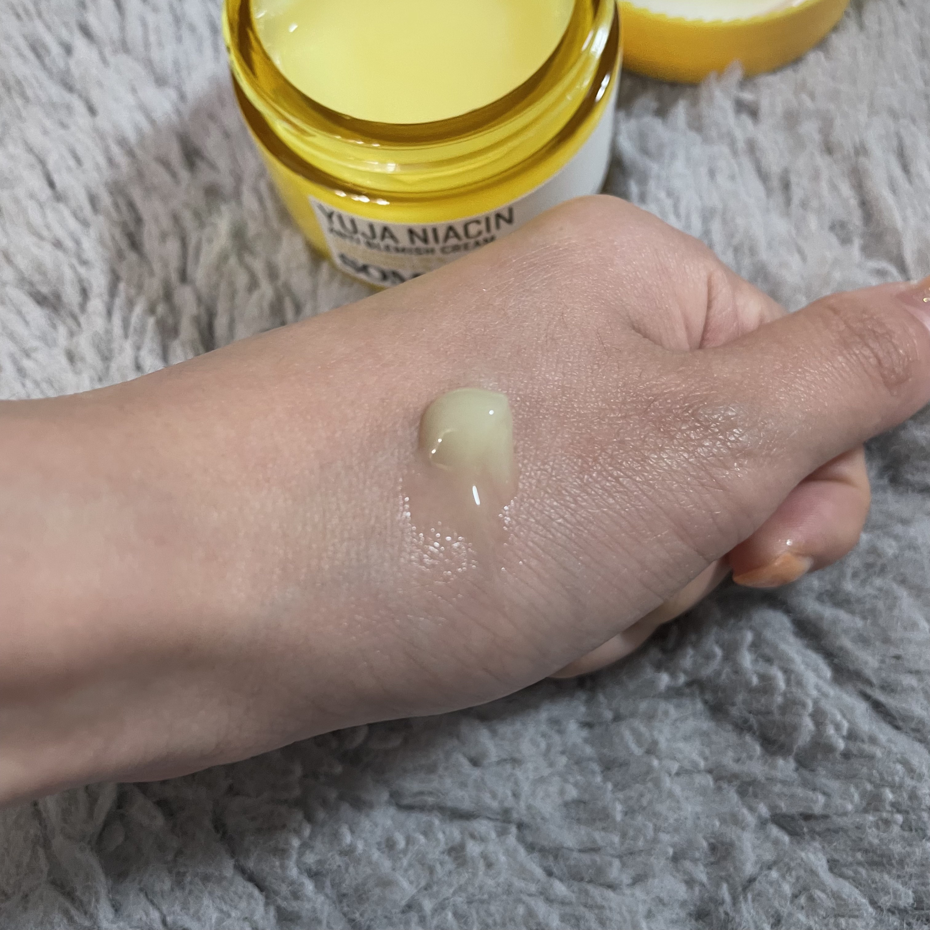 ユズナイアシンアンチブレミッシュセラム/SOME BY MI/美容液を使ったクチコミ（2枚目）