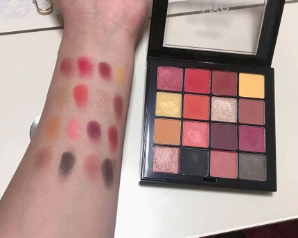 UT シャドウ パレット/NYX Professional Makeup/アイシャドウパレットを使ったクチコミ(2枚目)