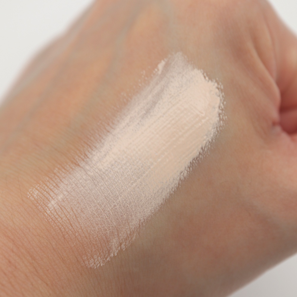 ライブリースキン　ウェア ソフトオークルAA/KANEBO/クリーム・エマルジョンファンデーションを使ったクチコミ（2枚目）