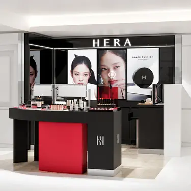 【公式】HERA(ヘラ） on LIPS 「【銀座三越POP-UPメイクアップレッスン】3月29日〜6月2..」（1枚目）