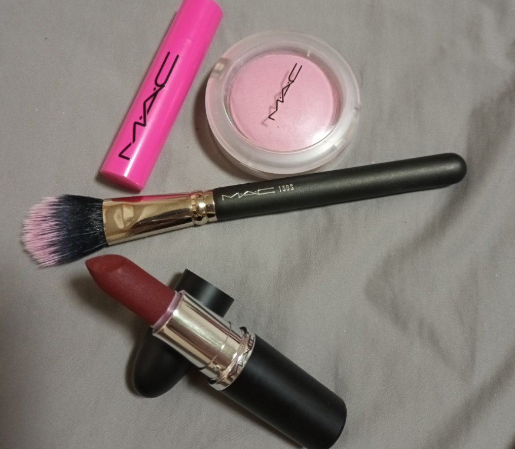 スクワート プランピング グロス スティック アンプト/M・A・C/リップバームを使ったクチコミ（1枚目）