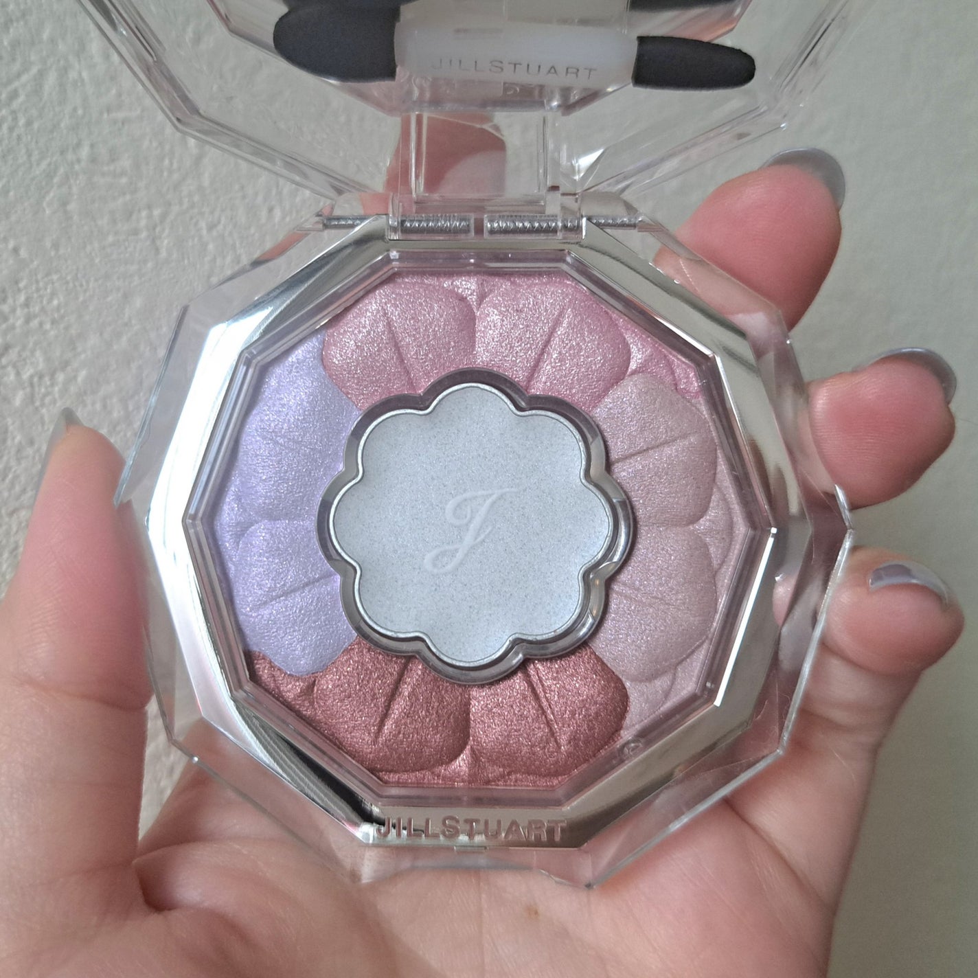 ジルスチュアート ブルームクチュール アイズ/JILL STUART/アイシャドウパレットを使ったクチコミ(1枚目)