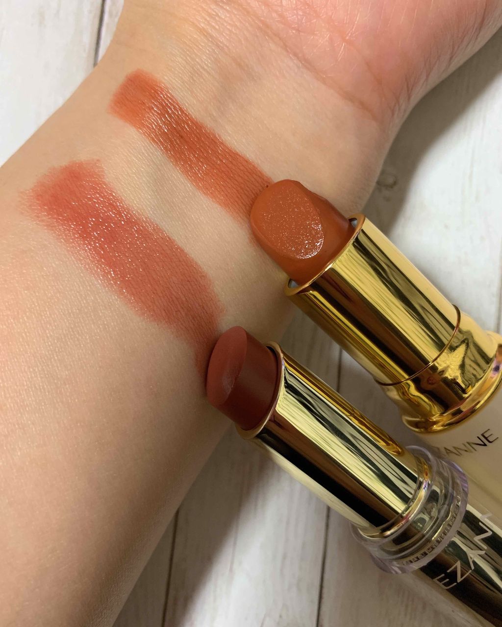 ラスティンググロスリップ/CEZANNE/口紅を使ったクチコミ（2枚目）