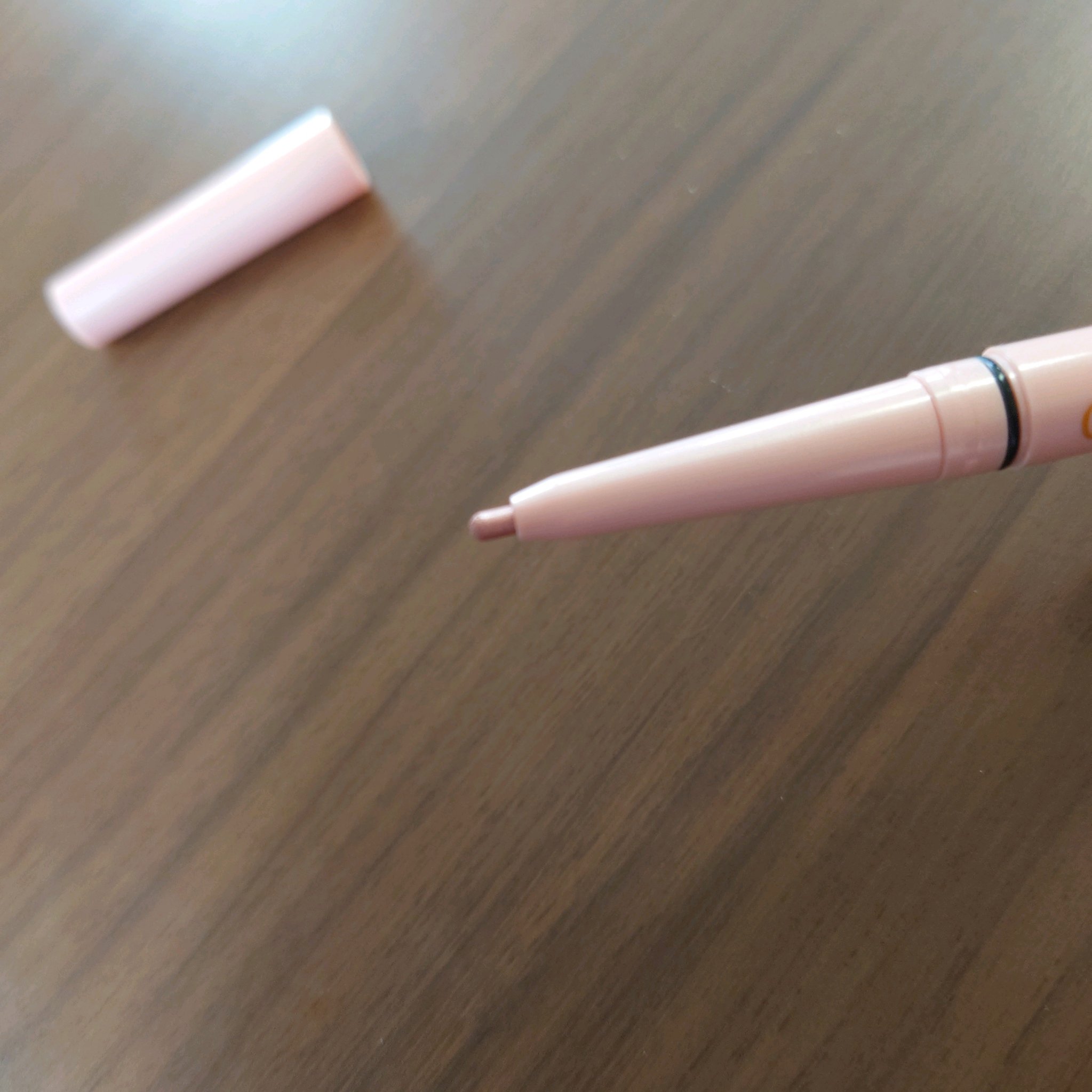 ジェルアイライナー 50 ピンクベージュ/CEZANNE/ジェルアイライナーを使ったクチコミ（3枚目）