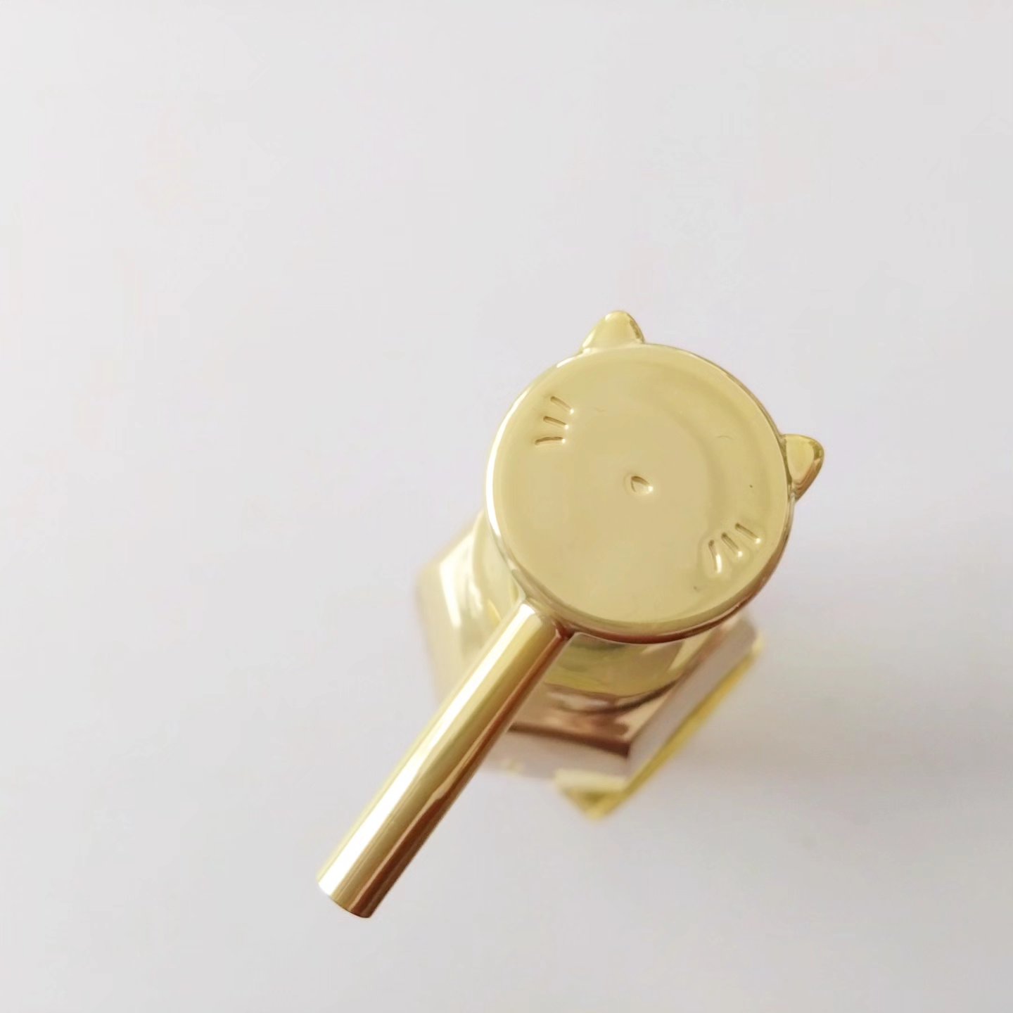 &honey アンドハニー ピクシー モイストシルキー ヘアオイル3.0のクチコミ「ブロネットさん経由で
株式会社ヴィークレアさんより
商品提供いただいた

&honey Pix.....」（2枚目）