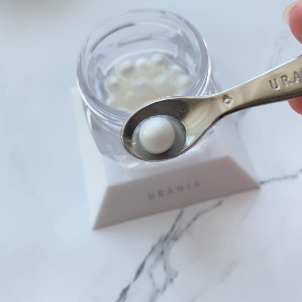 クリスタルパール/URANIA/フェイスクリームを使ったクチコミ(3枚目)