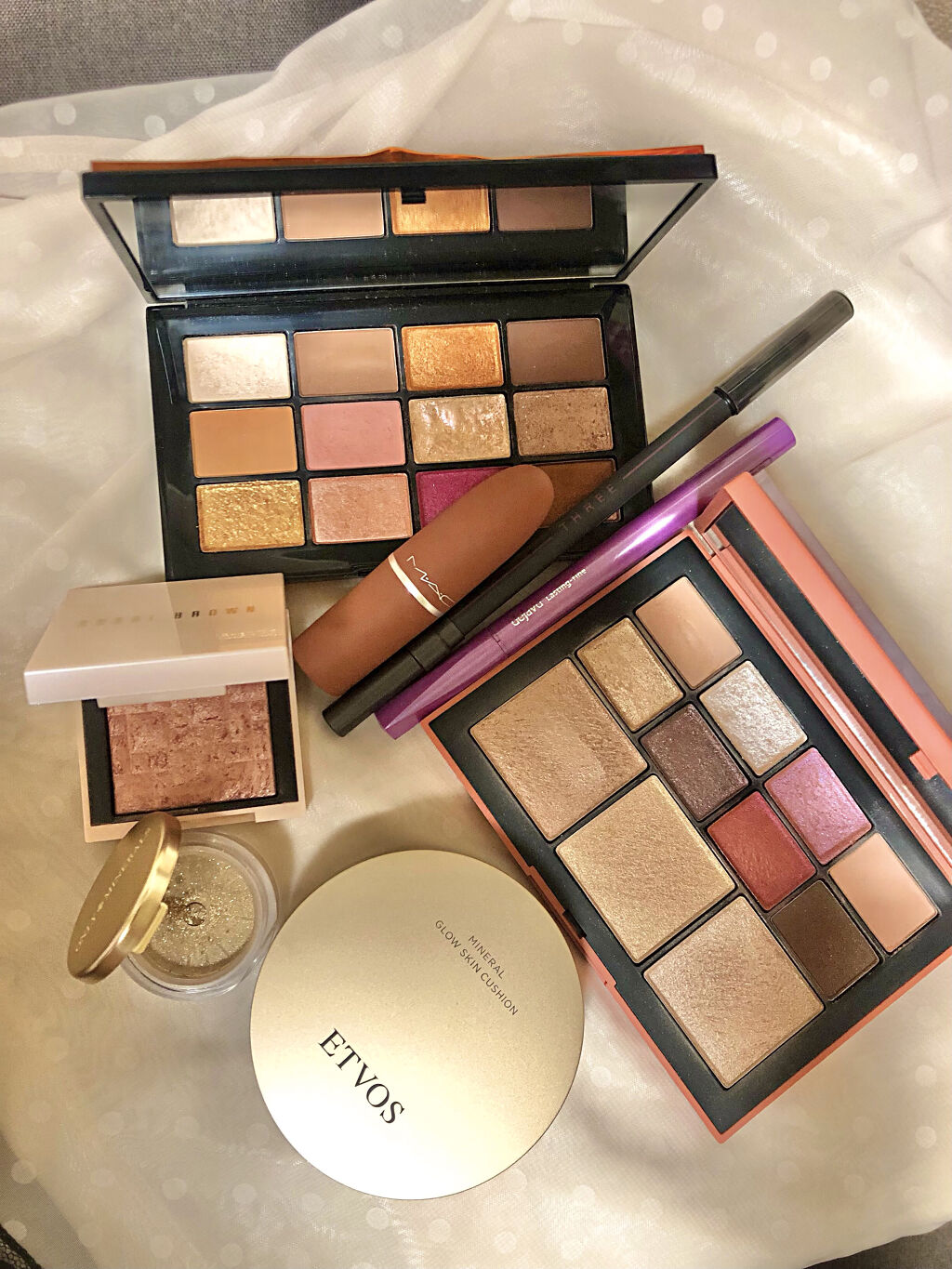 インスタント グロウ リップ & ハイライター セット/BOBBI BROWN/メイクアップキットを使ったクチコミ（1枚目）