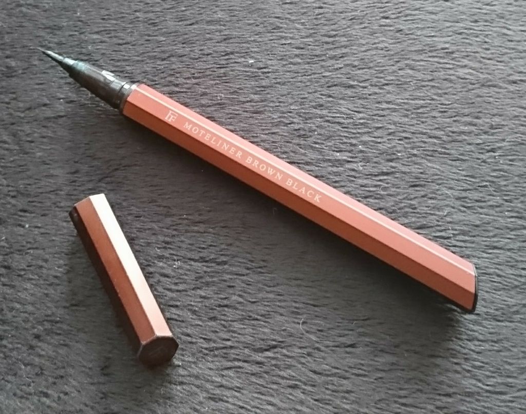 モテライナー リキッド/UZU BY FLOWFUSHI/リキッドアイライナーを使ったクチコミ(2枚目)