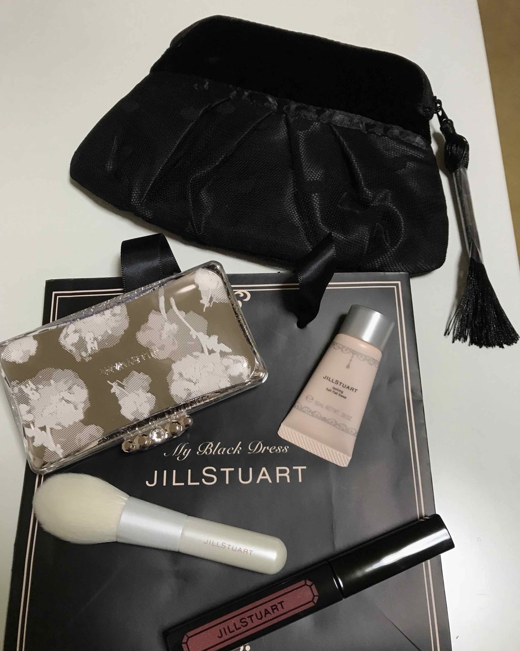 エアリーステイフローレス パウダーファンデーション/JILL STUART/パウダーファンデーションを使ったクチコミ(1枚目)