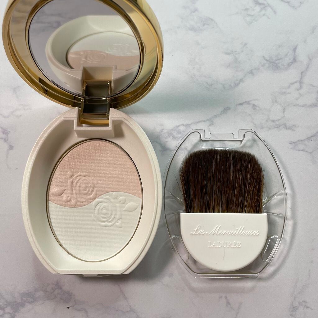 デュオ フェイスカラー/レ・メルヴェイユーズ ラデュレ/プレストパウダーを使ったクチコミ(2枚目)
