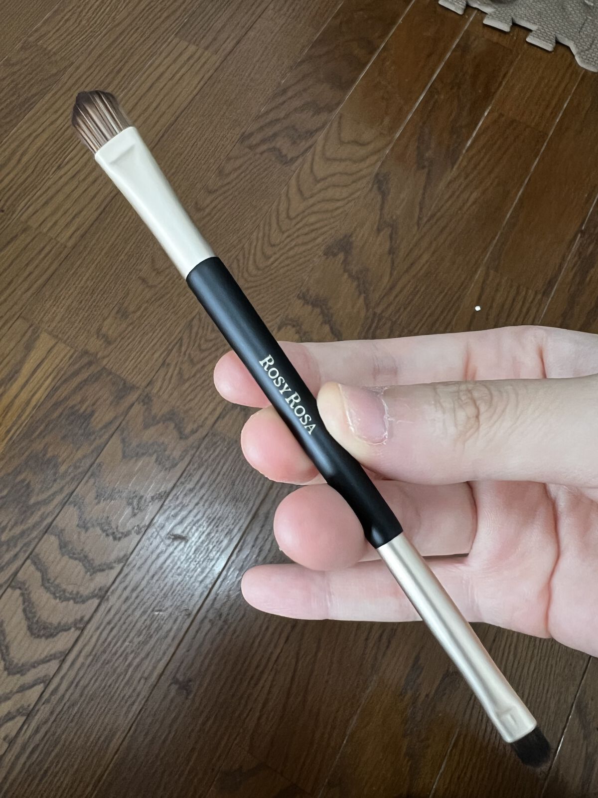 ダブルエンドコンシーラーブラシ/ロージーローザ/メイクブラシを使ったクチコミ（2枚目）
