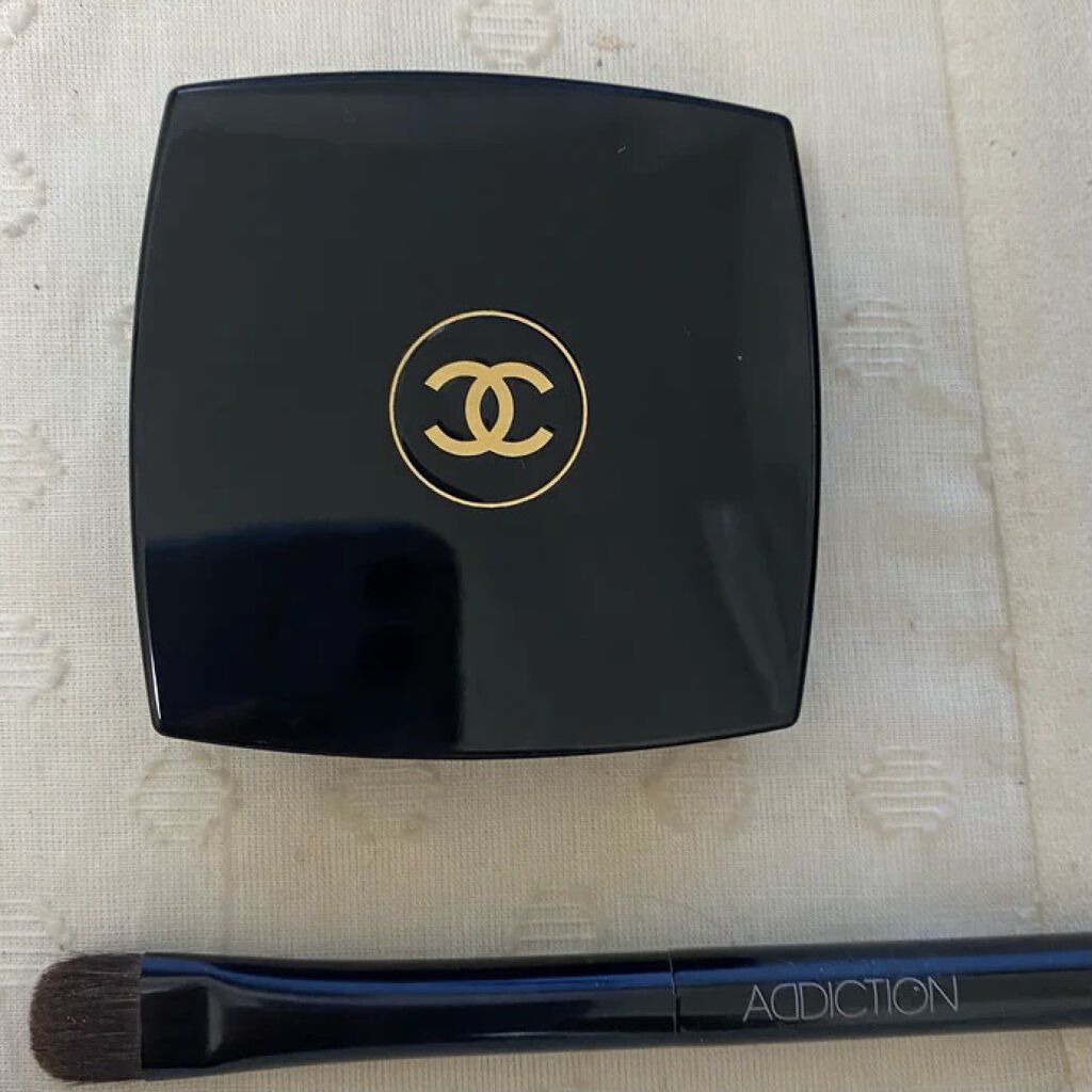 オンブル プルミエール プードゥル/CHANEL/単色アイシャドウを使ったクチコミ（2枚目）